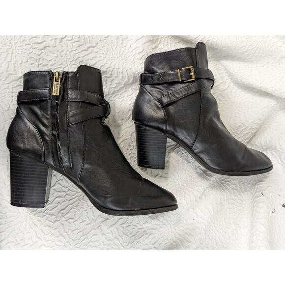 NWOT! KENNETH COLE REACTION! 1 SHOW! BLACK FAUX LEATHER CHUNKY HEELS! SZ 10 - Picture 3 of 9